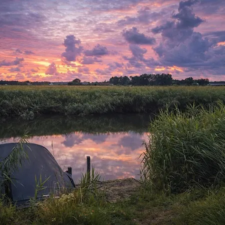 't Dijkhuisje - Sauna Met Uitzicht Op De Polder