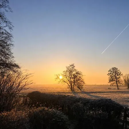 't Dijkhuisje - Holiday home