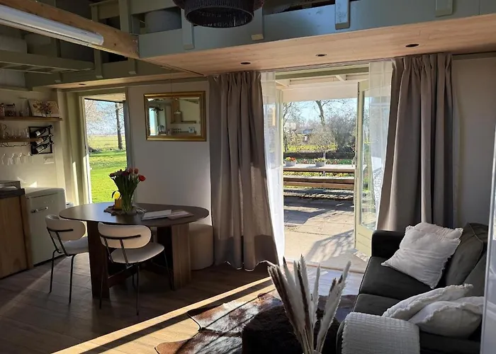 't Dijkhuisje - Holiday home *